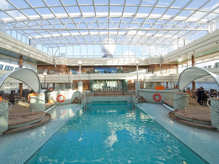 MSC Magnifica: La Grotta Azzurra Poolbereich