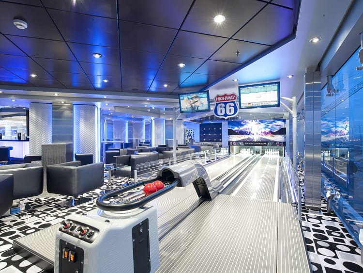 MSC Magnifica: Bowlingbahn