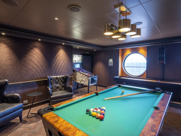MSC Seashore: Pool Room