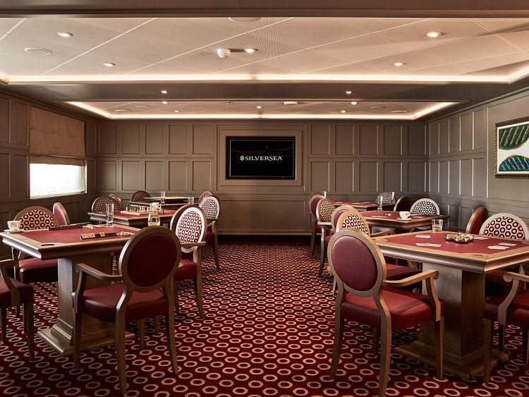 Silver Muse: Cardroom auf Deck 8