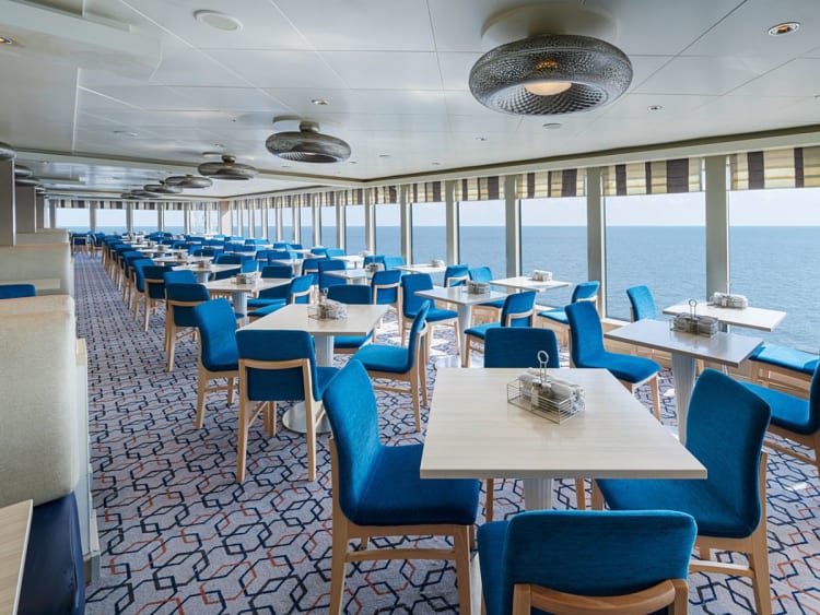 Norwegian Breakaway: Garden Cafe