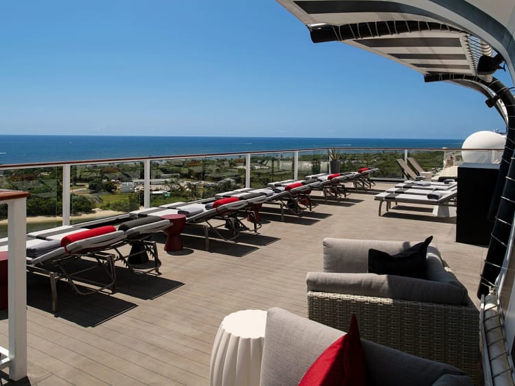 Celebrity Equinox: The Retreat Sundeck Sonnendeck