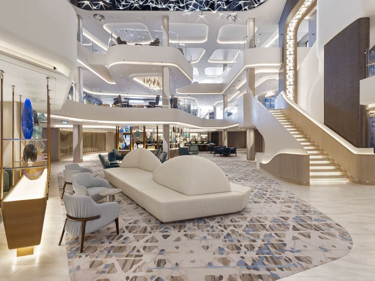 Norwegian Viva: Penrose Atrium