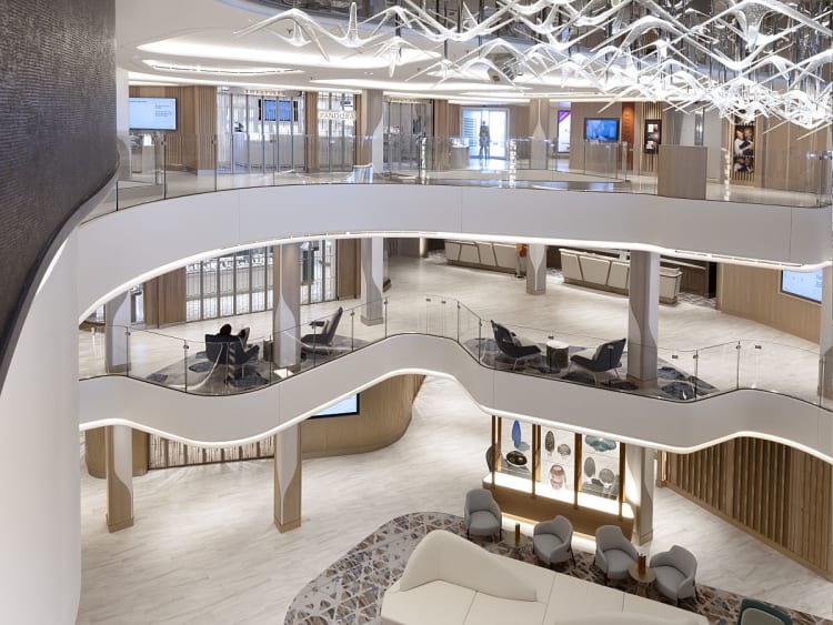 Norwegian Viva: Atrium