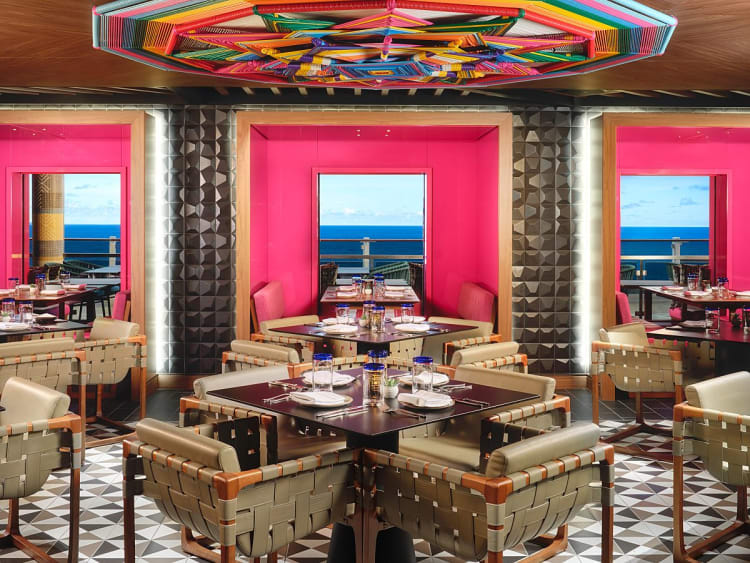 Norwegian Viva: Los Lobos Restaurant