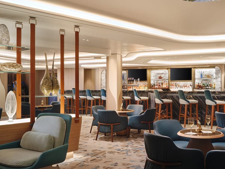 Norwegian Viva: Penrose Bar