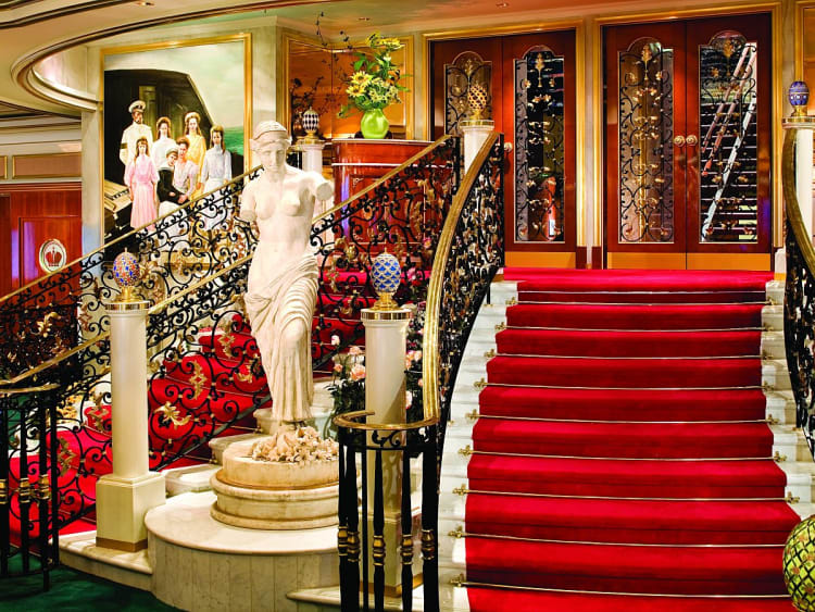 Norwegian Pearl: Restaurant Summer Palace