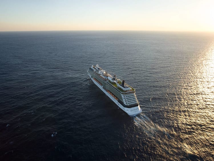 Celebrity Solstice: Au&szlig;enansicht