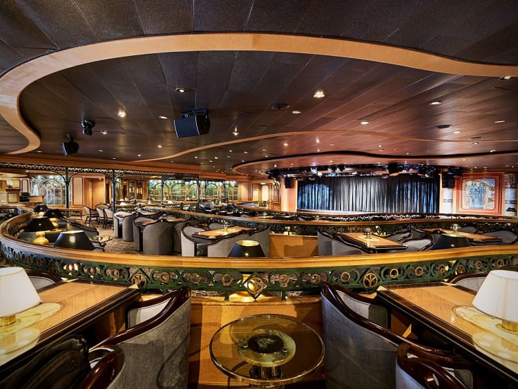 Diamond Princess: Explorers Lounge