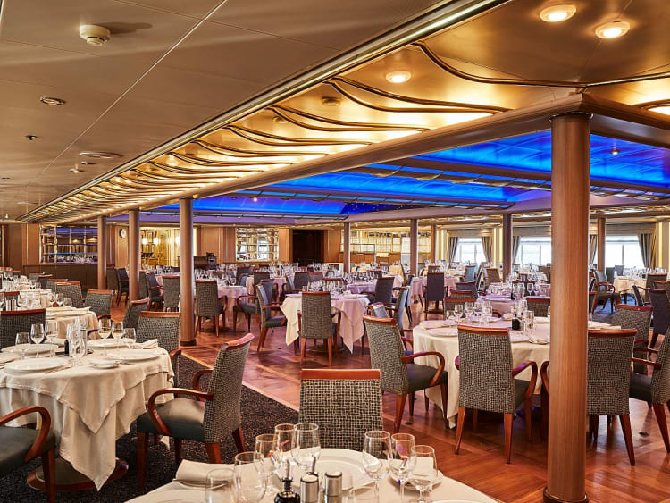 Silver Cloud: The Restaurant auf Deck 4