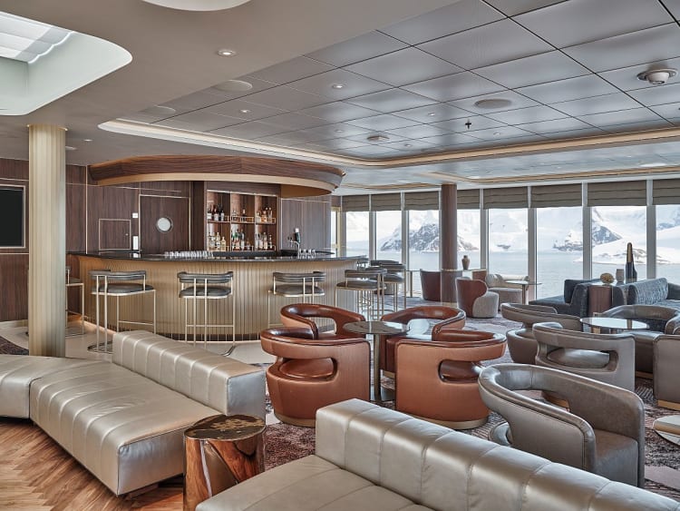Silver Endeavour: Observation Lounge auf Deck 9