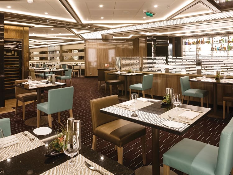 Silver Spirit: Indochine Restaurant auf Deck 4