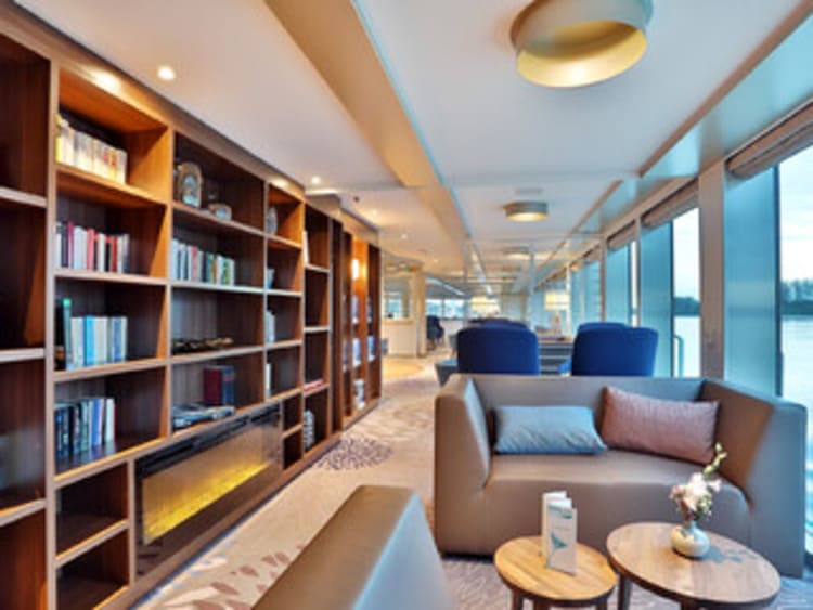 Asara: Panorama-Lounge