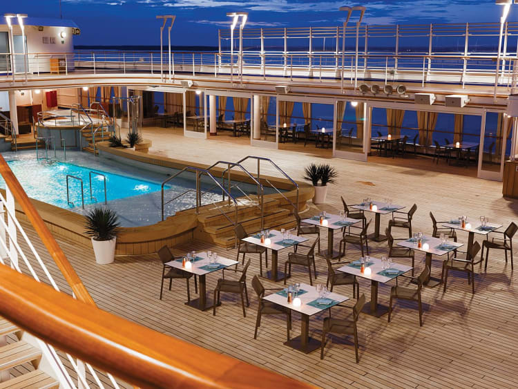 Silver Spirit: The Grill Restaurant auf Deck 9