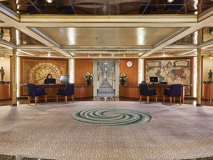 Silver Wind: Rezeption und Eingangsbereich