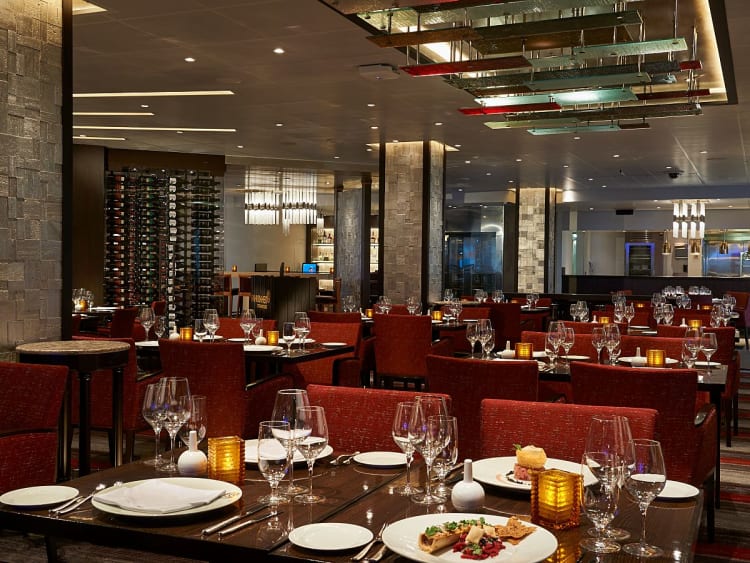 Carnival Horizon: Restaurant Fahrenheit