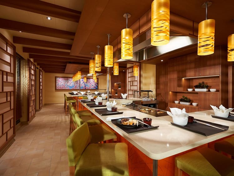 Carnival Horizon: Restaurant Bonsai Teppanyaki