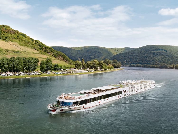 A-ROSA SILVA: Seitliche Ansicht