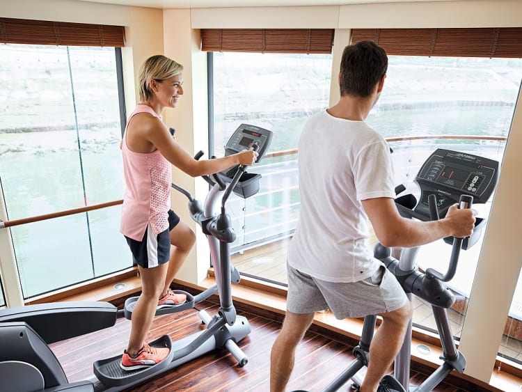 A-ROSA BRAVA: Ergometer im Sportbereich auf Deck 3