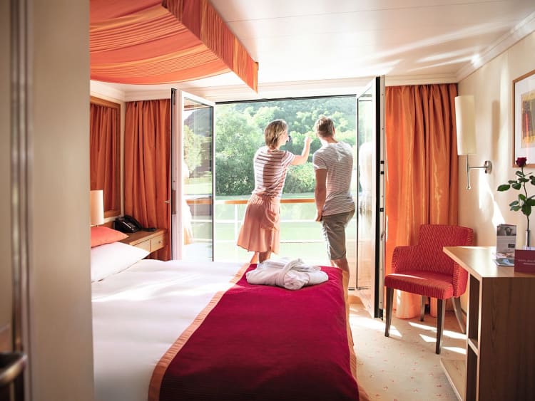 A-ROSA BRAVA: Beispielkabine mit frz. Balkon