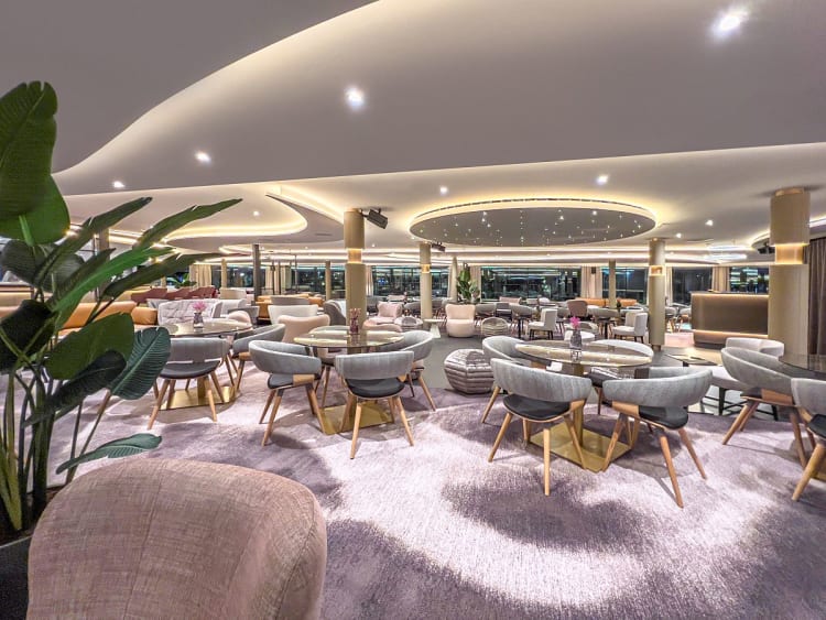 A-ROSA SENA: Lounge auf Deck 4