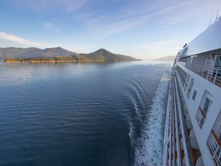 Seabourn Encore: Seitliche Ansicht