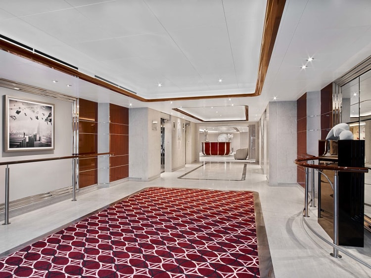 Seabourn Encore: Elevator Lobby auf Deck 10