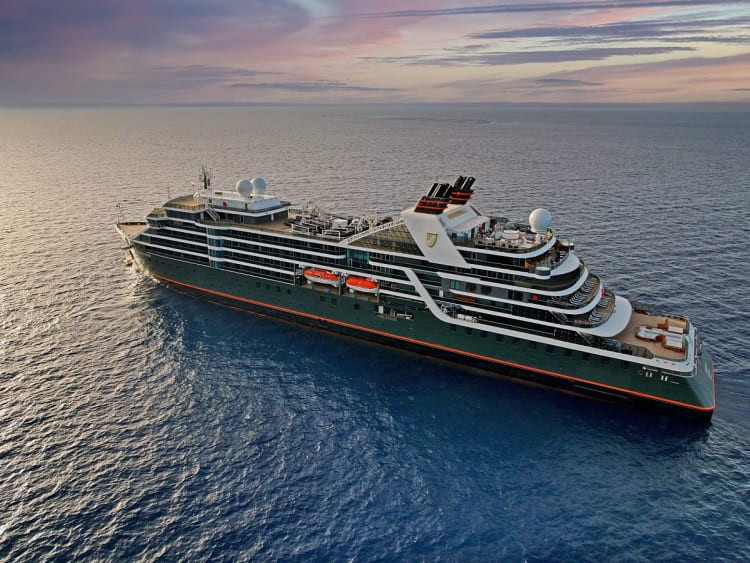 Seabourn Venture: Seitenansicht