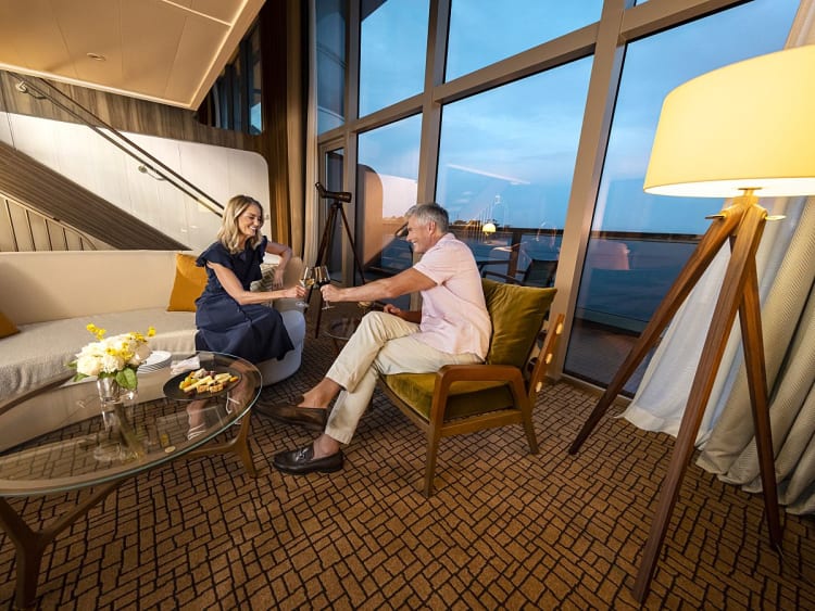 Seabourn Venture: Wohnzimmer der Windergarden Suite (Beispielbild)