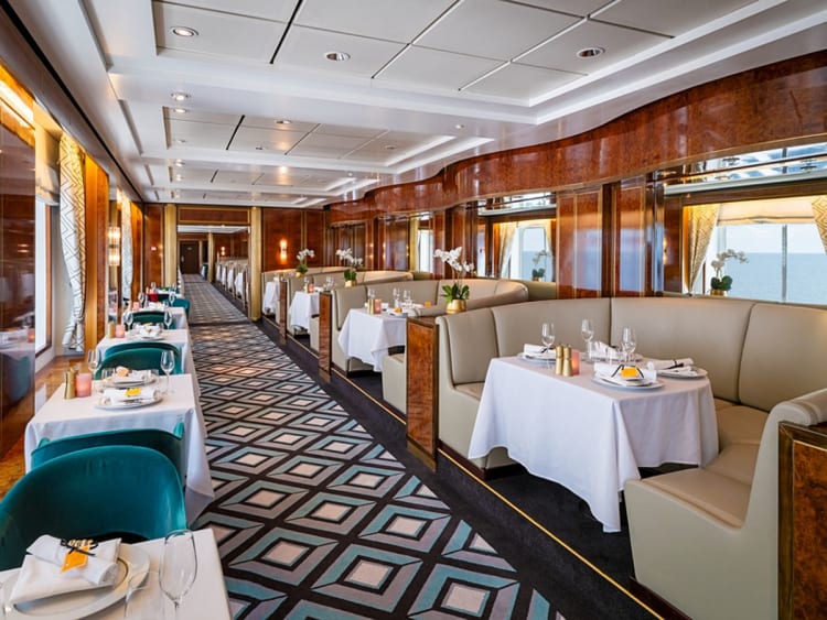 Norwegian Sky: Restaurant "Le Bistro" auf Deck 5