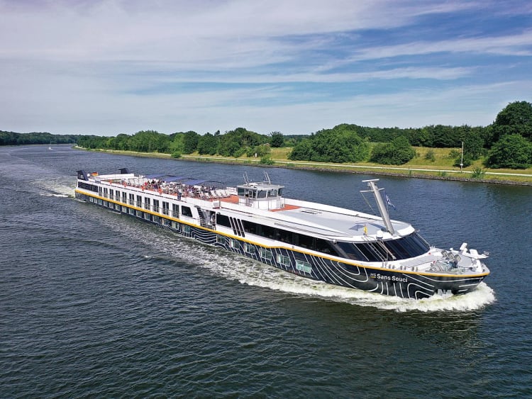 SANS SOUCI: Seitenansicht