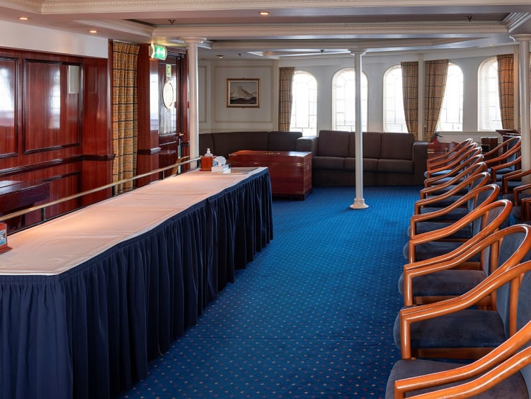 Royal Clipper: Observation Lounge