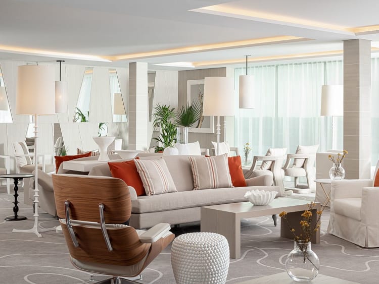 Celebrity Beyond: Retreat Lounge auf Deck 15