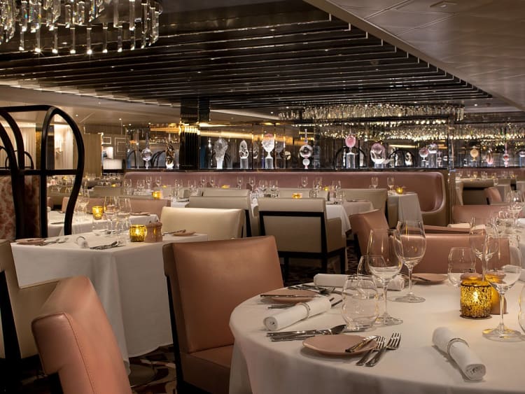 Celebrity Beyond: Restaurant "Normandie" auf Deck 3