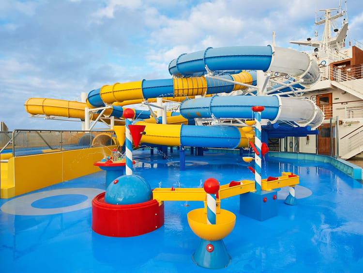 Carnival Venezia: "Carnival Waterworks" auf Deck 12