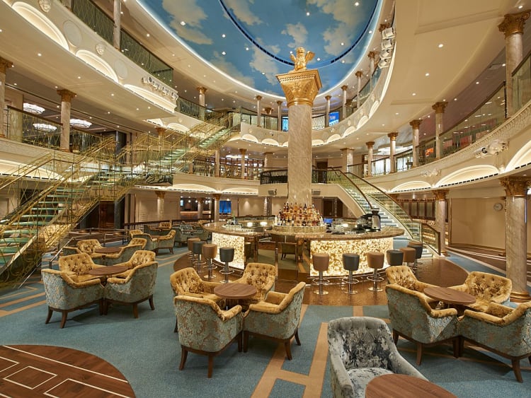 Carnival Venezia: Atrium
