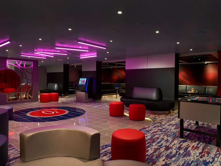 Carnival Venezia: "Club O2" auf Deck 3