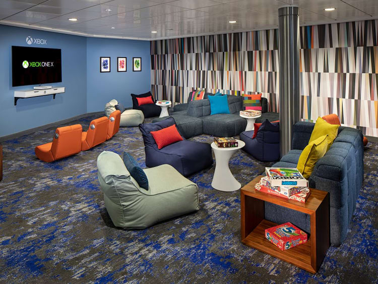 Celebrity Silhouette: Teenlounge "X Club" auf Deck 15