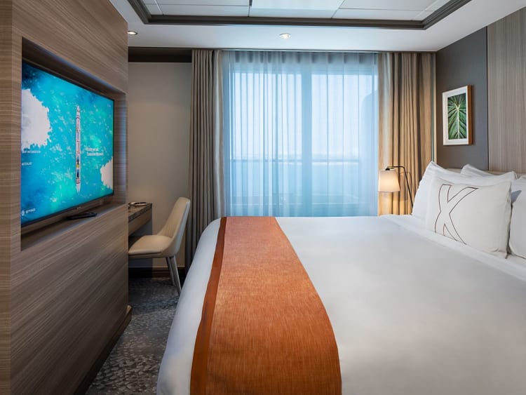 Celebrity Silhouette: Royal Suite Schlafzimmer (Beispielbild)