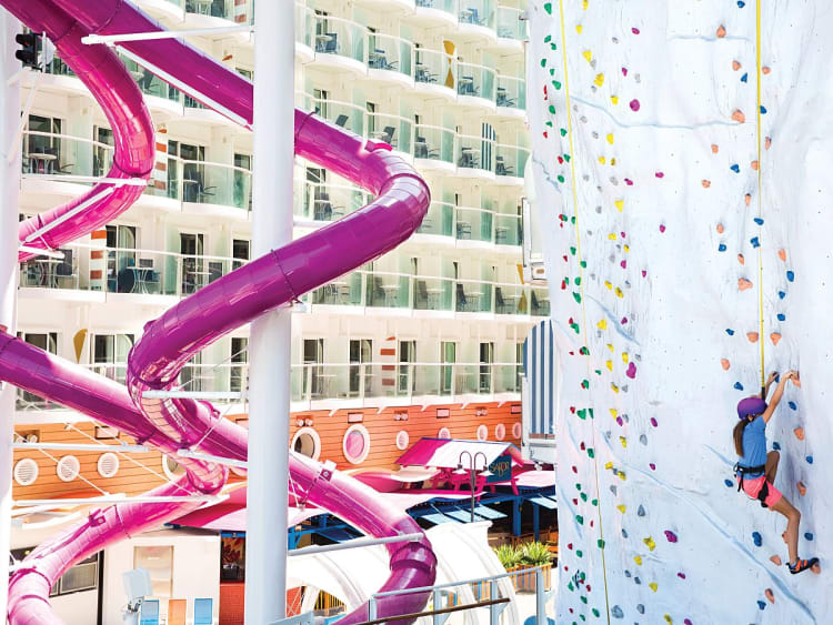 Harmony of the Seas: Rock Wall