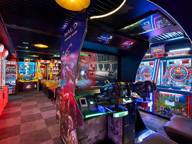 Carnival Panorama: "The Warehouse" Arcade