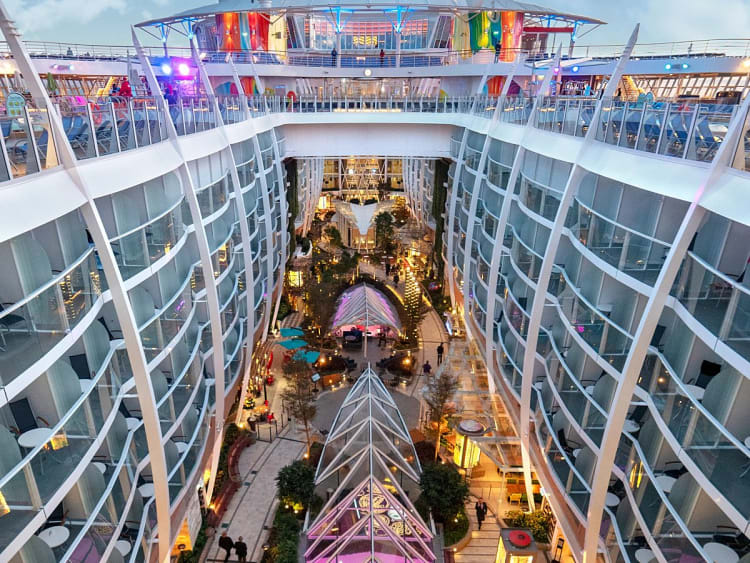 Royal Caribbean Cruises - Symphony of the Seas - Foto 8