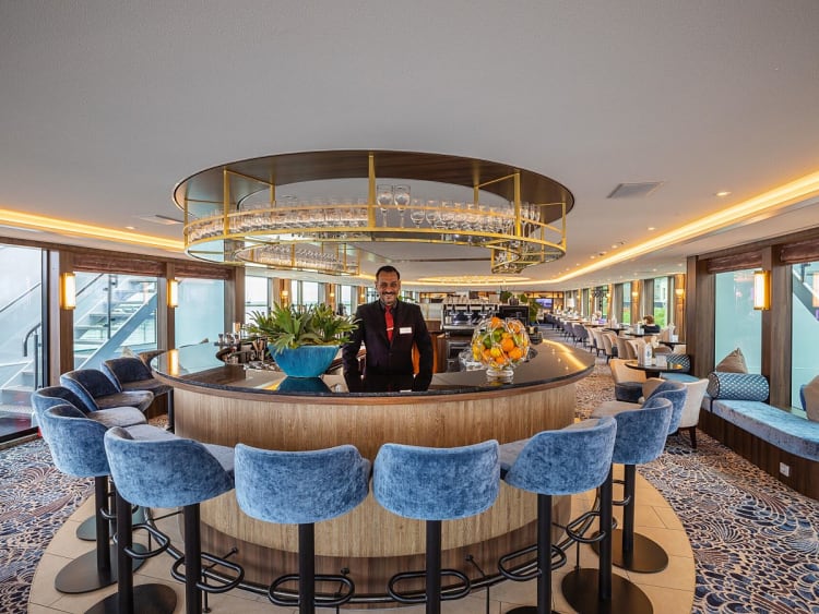 Annika: Panorama Lounge