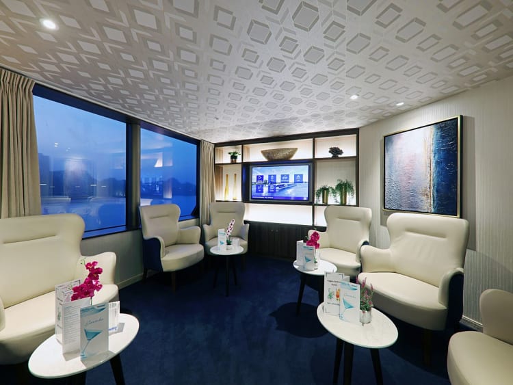 Annika: Panorama Lounge