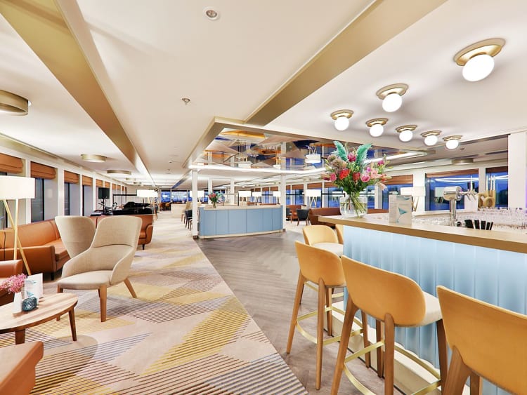 Antonia: Panorama Lounge