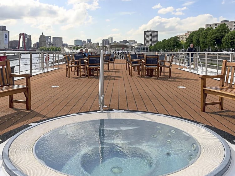 Riverman Cruises GmbH - VistaBaroness - Bild 2