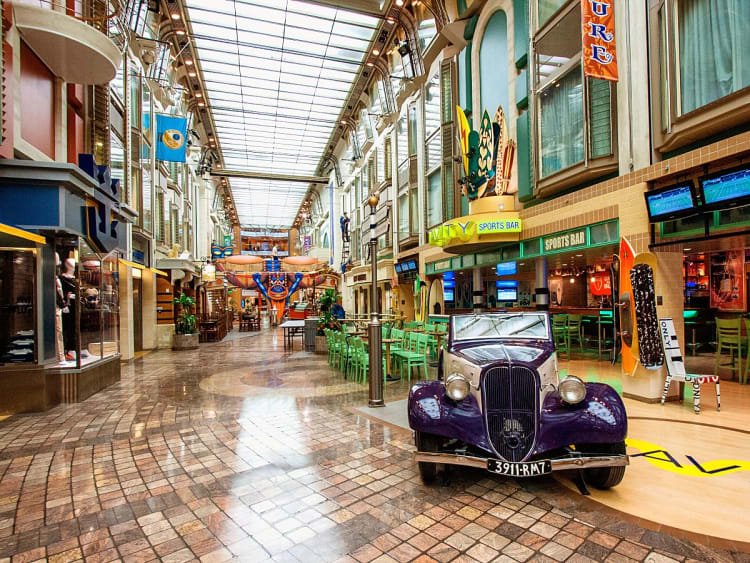 Royal Caribbean Cruises - Adventure of the Seas - Foto 7