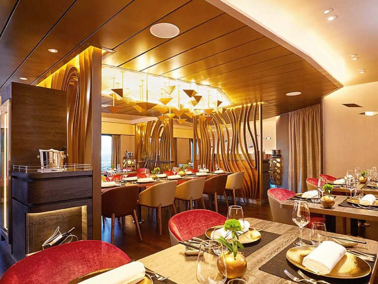 HANSEATIC inspiration: Spezialit&auml;tenrestaurant "Nikkei"