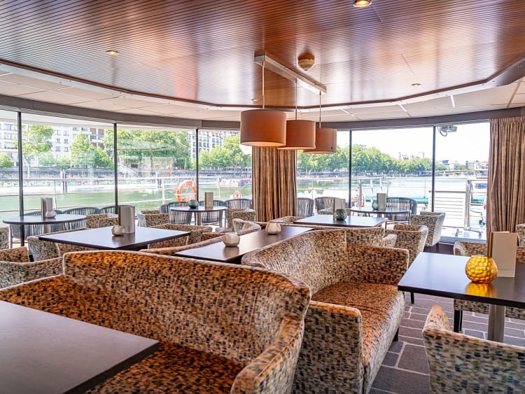 Amadeus Diamond: Panorama Bar