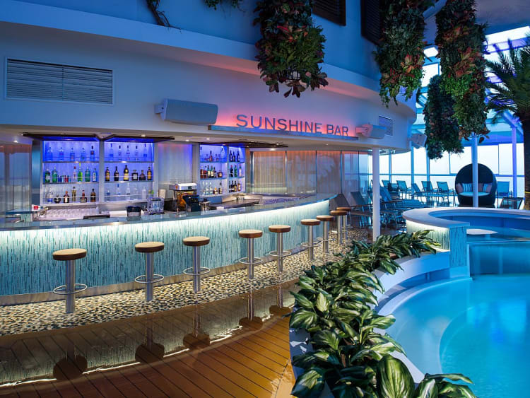 Quantum of the Seas: Sunshine Bar